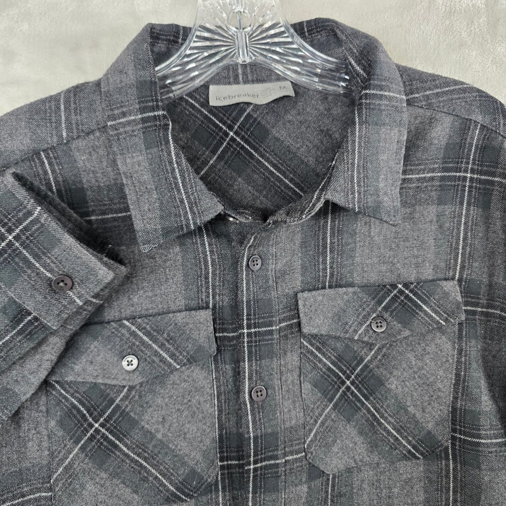 Icebreaker Flannel Shirt Mens Medium Grey Plaid 100% Merino Wool Button Down